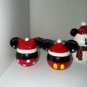 Disney Mickey and Minnie Mouse Salt and Pepper Shakers